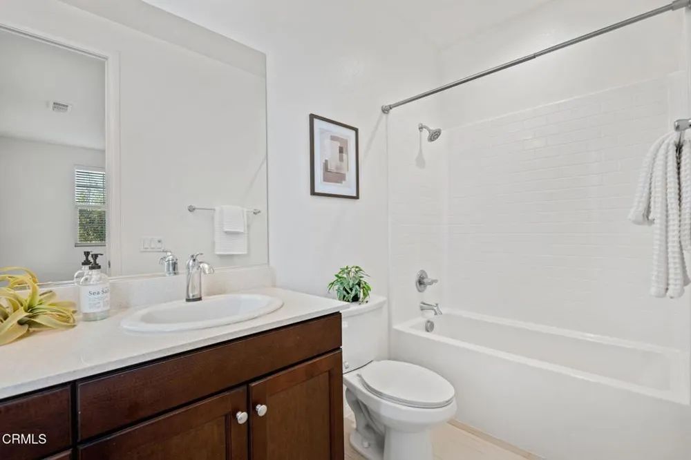 5075 Manzano Street Camarillo, CA 93012