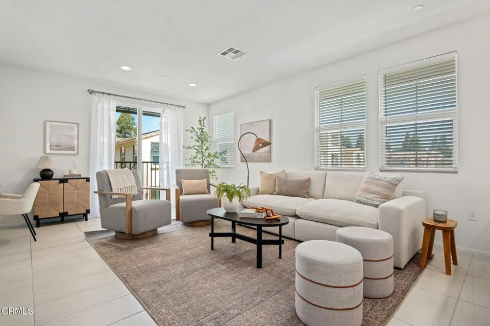 5075 Manzano Street Camarillo, CA 93012