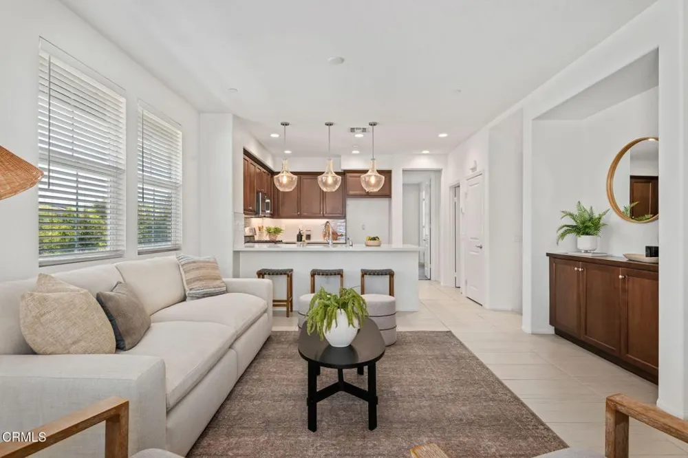 5075 Manzano Street Camarillo, CA 93012