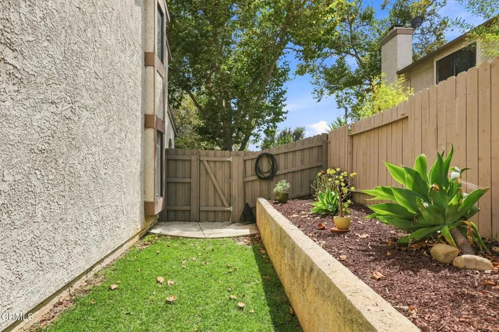 421 E Shoshone Street Ventura, CA 93001
