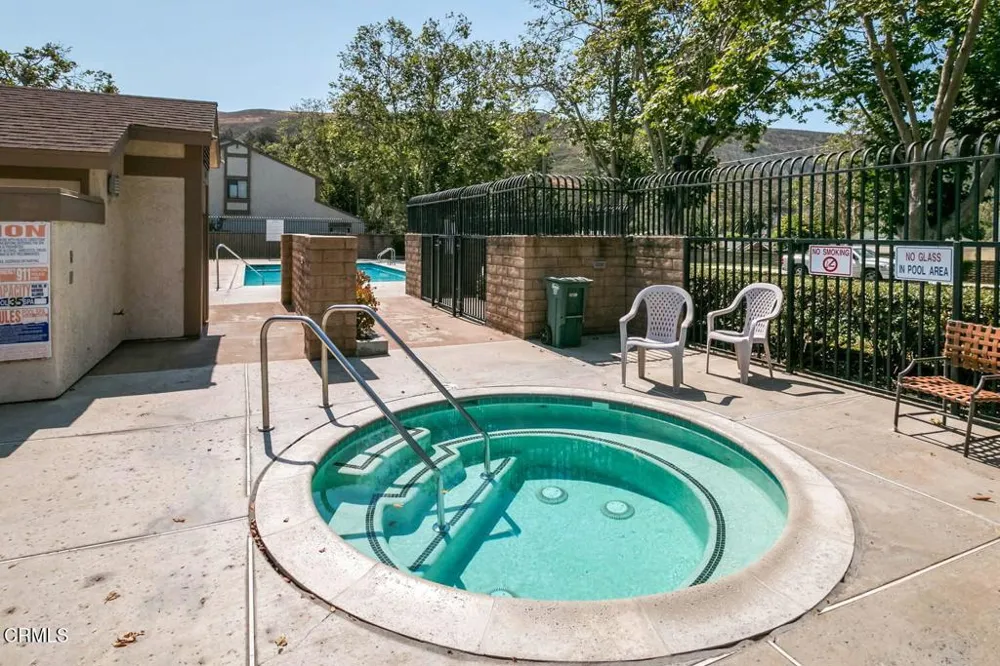421 E Shoshone Street Ventura, CA 93001