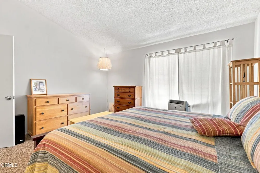 421 E Shoshone Street Ventura, CA 93001