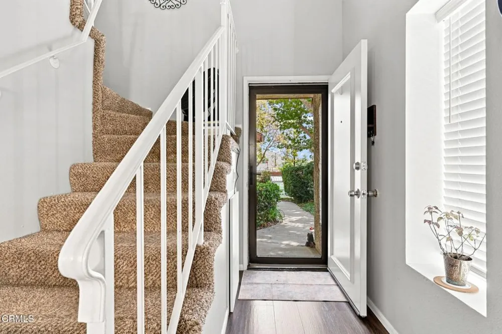 421 E Shoshone Street Ventura, CA 93001