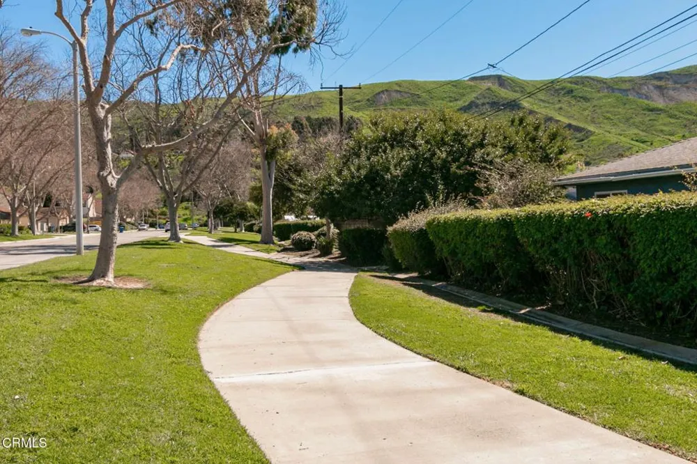 421 E Shoshone Street Ventura, CA 93001