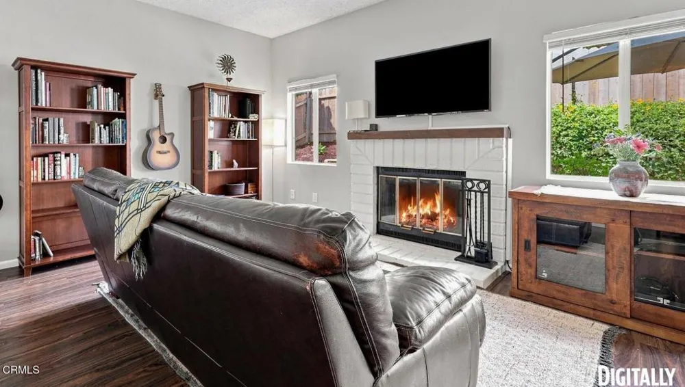421 E Shoshone Street Ventura, CA 93001