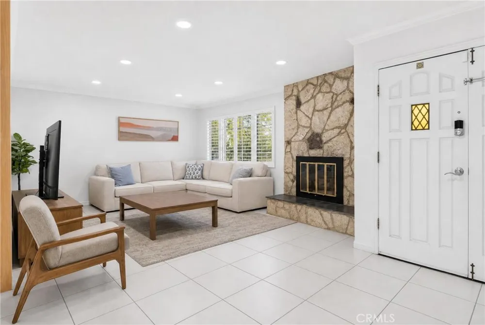 579 Aurora Claremont, CA 91711