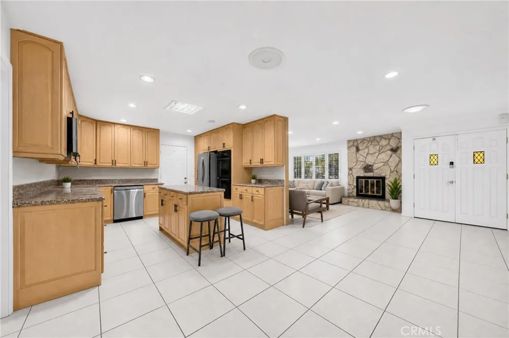579 Aurora Claremont, CA 91711
