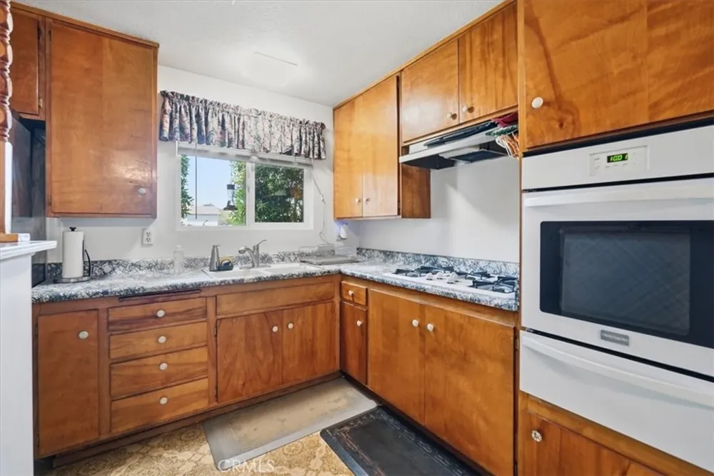 8511 Avalon Court Rancho Cucamonga, CA 91701