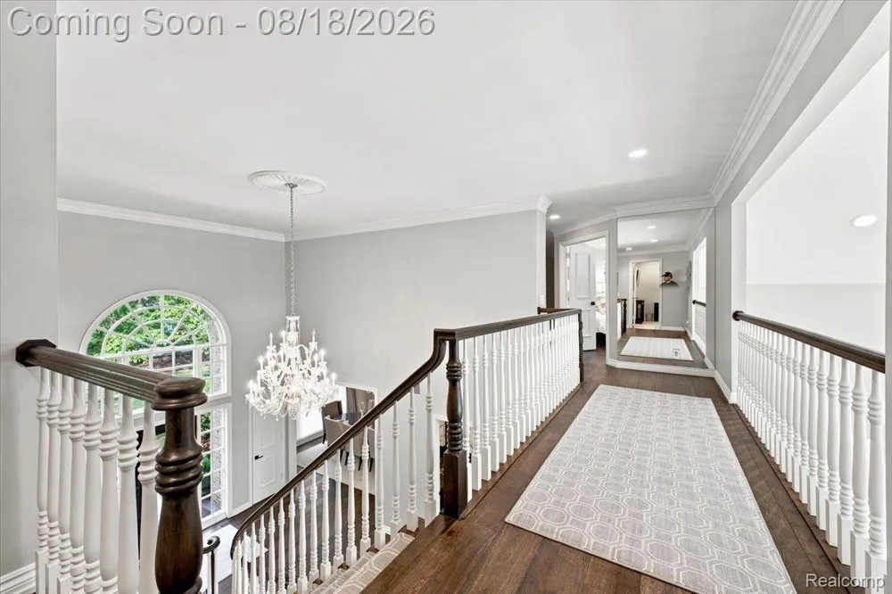 853 Lone Pine Road Bloomfield Hills City, MI 48302