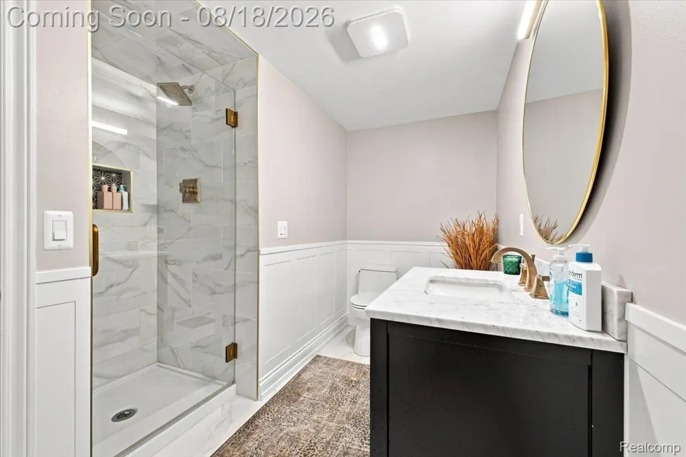 853 Lone Pine Road Bloomfield Hills City, MI 48302