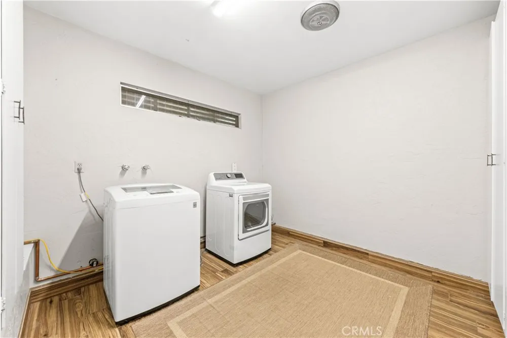 2275 La Paz Claremont, CA 91711