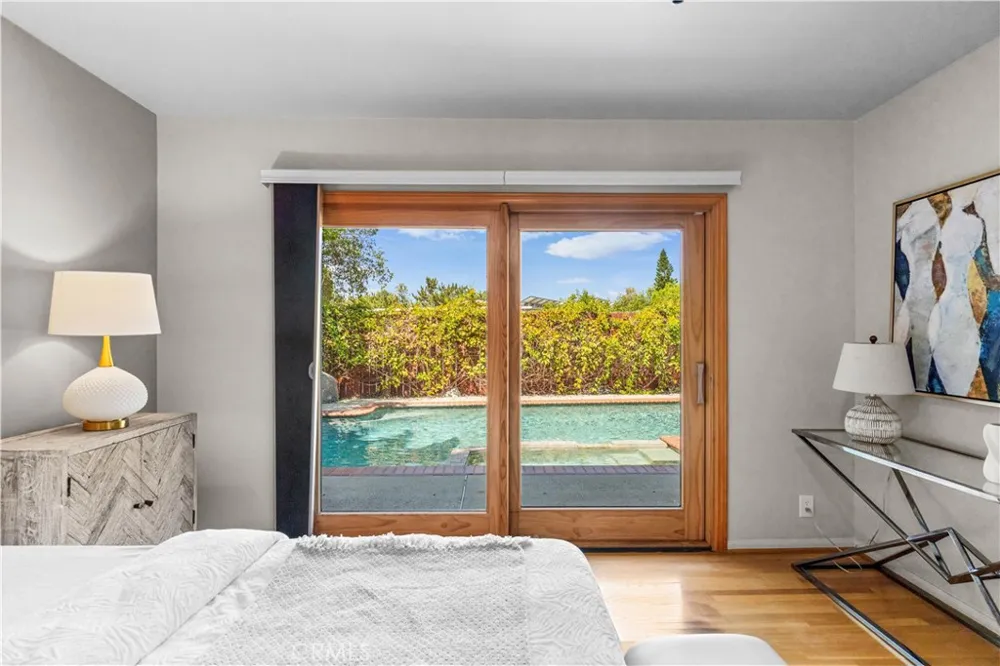 2275 La Paz Claremont, CA 91711