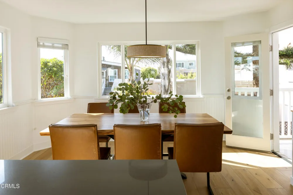 1111 Dover Lane Ventura, CA 93001