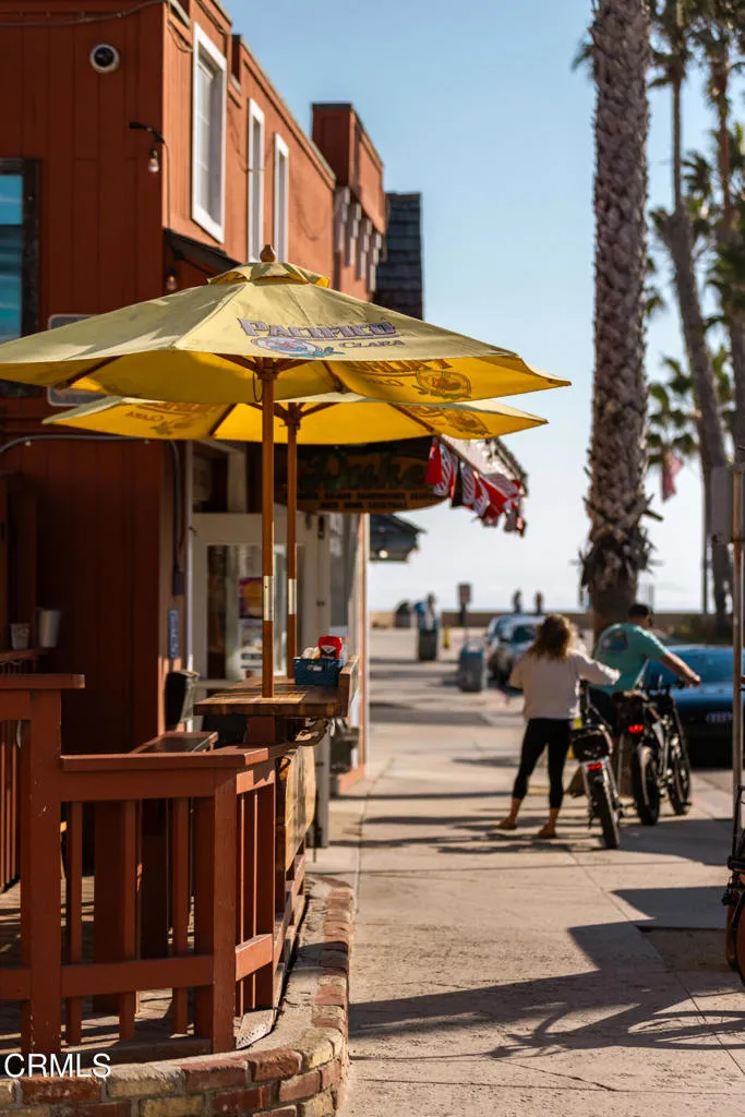 1111 Dover Lane Ventura, CA 93001