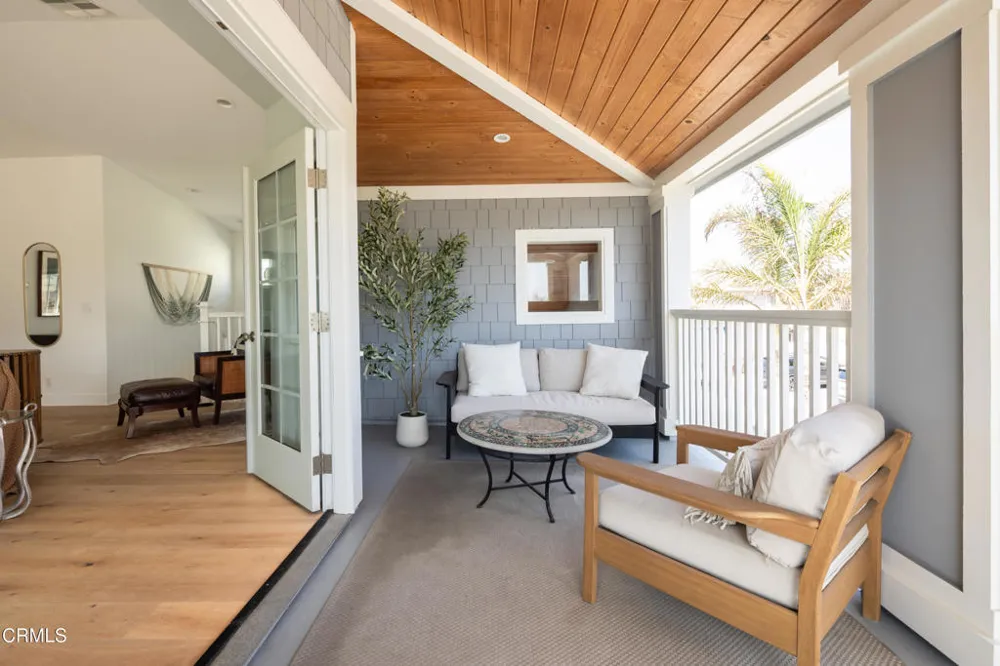 1111 Dover Lane Ventura, CA 93001