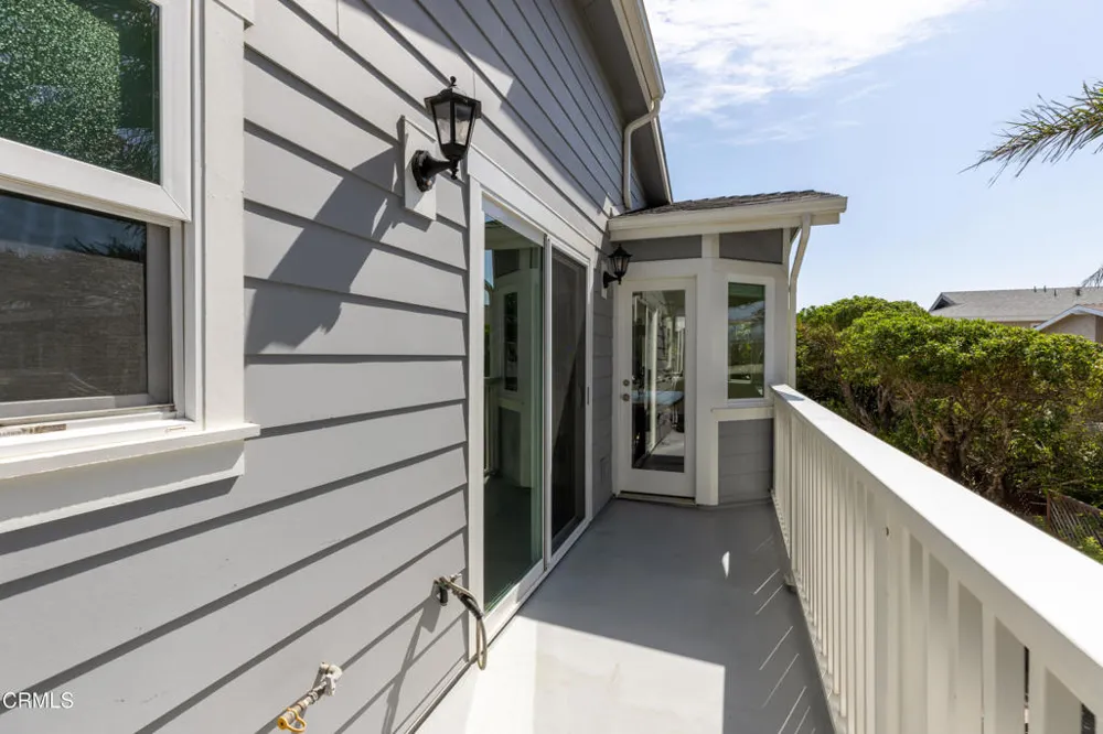 1111 Dover Lane Ventura, CA 93001
