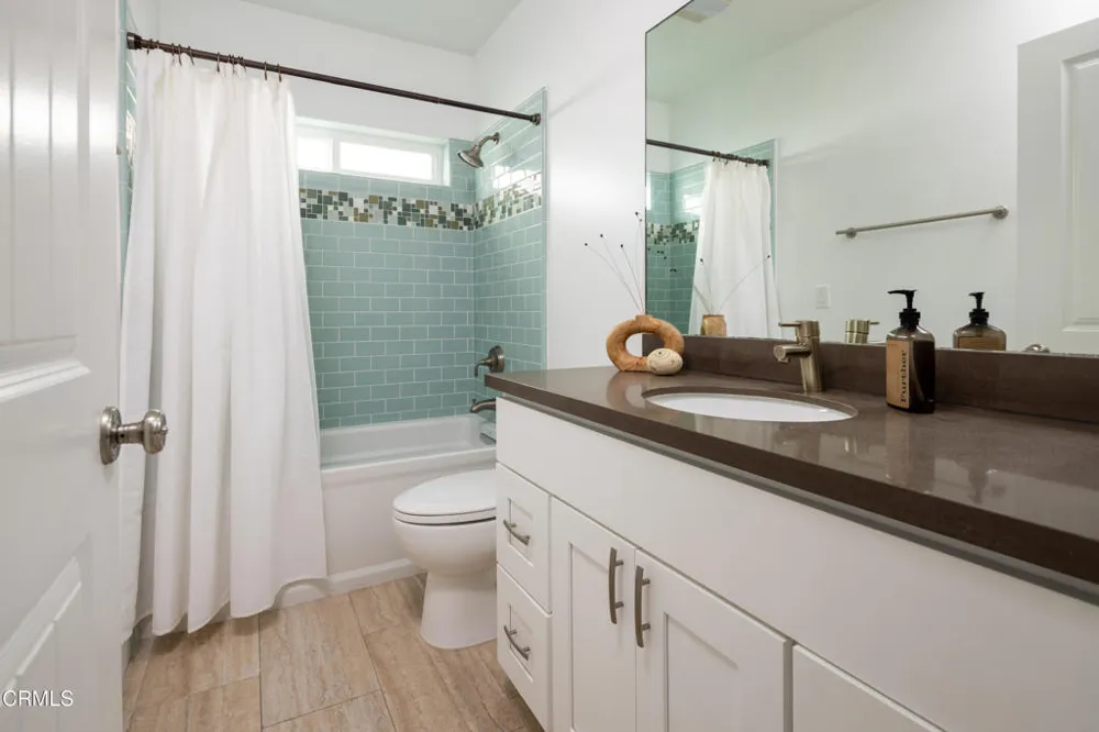 1111 Dover Lane Ventura, CA 93001