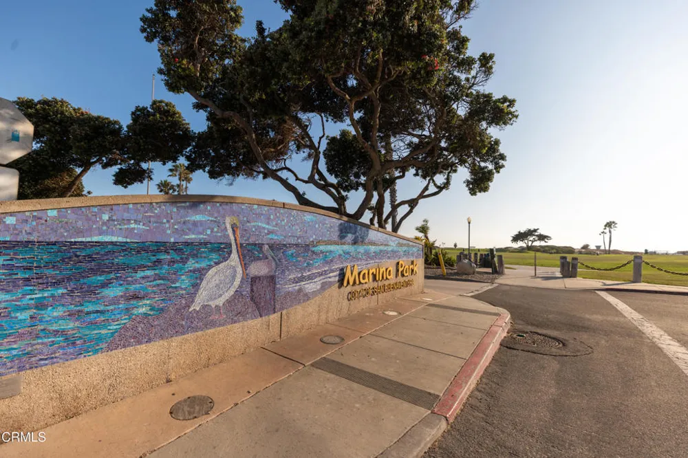 1111 Dover Lane Ventura, CA 93001