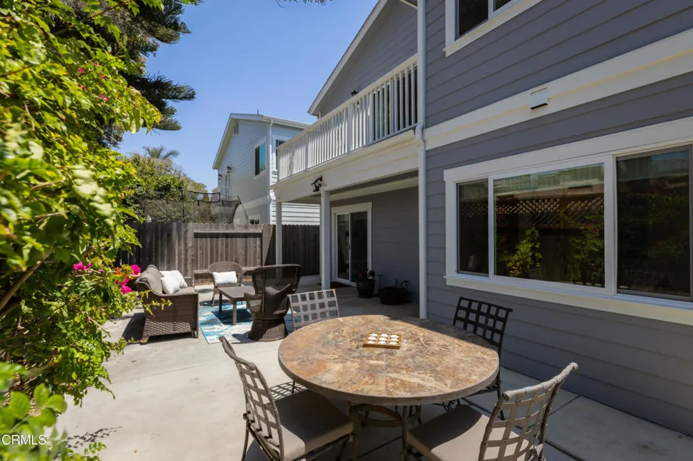 1111 Dover Lane Ventura, CA 93001