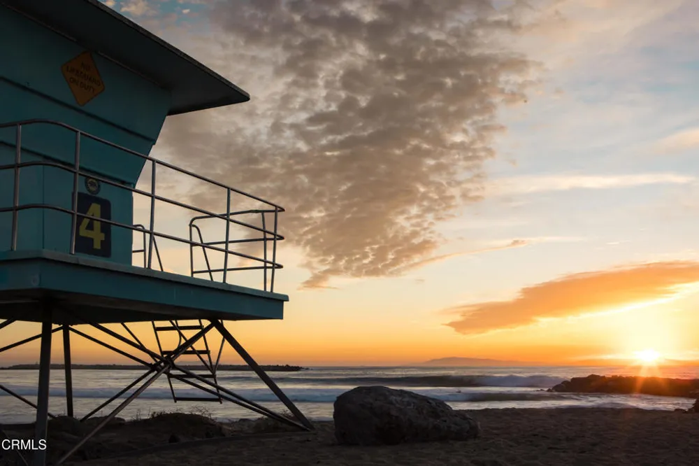1111 Dover Lane Ventura, CA 93001
