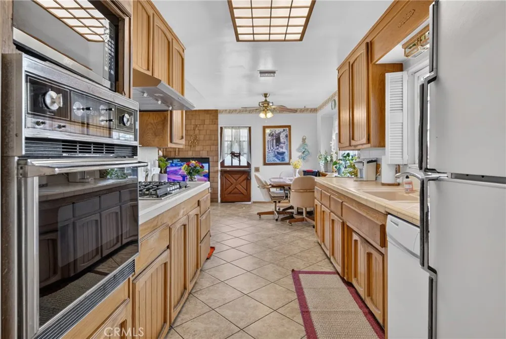 130 Wagonwheel Road Glendora, CA 91741