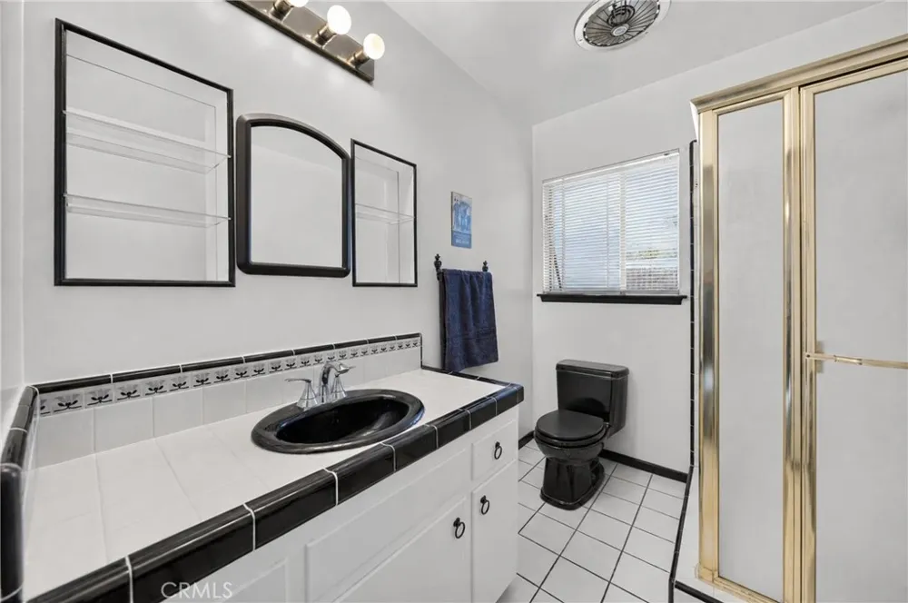 130 Wagonwheel Road Glendora, CA 91741