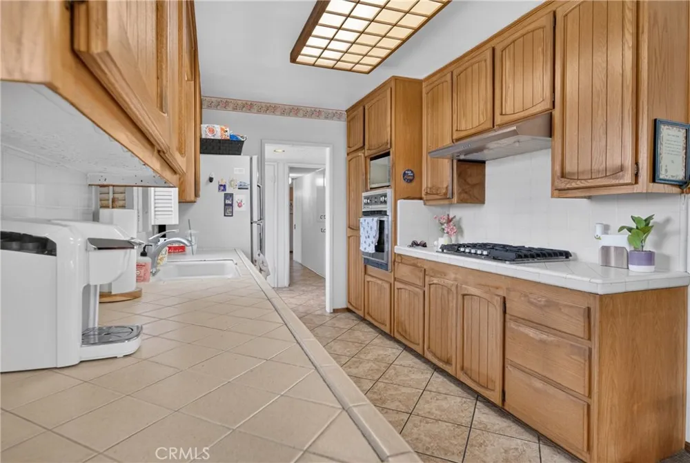 130 Wagonwheel Road Glendora, CA 91741