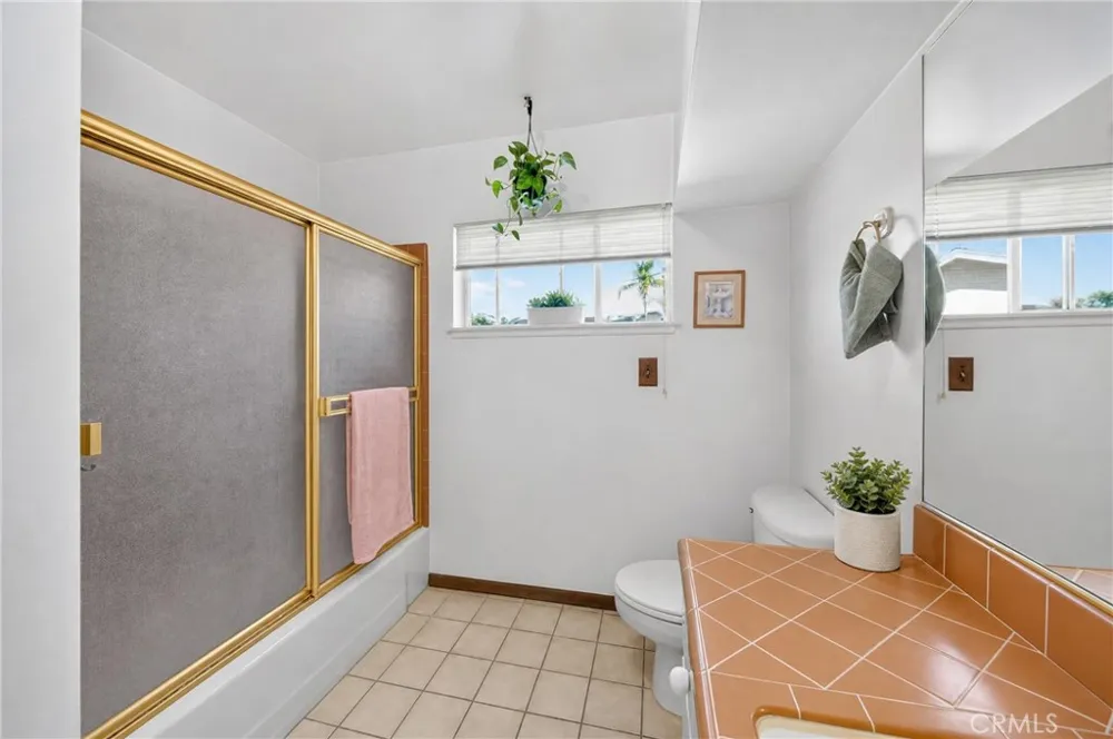 130 Wagonwheel Road Glendora, CA 91741
