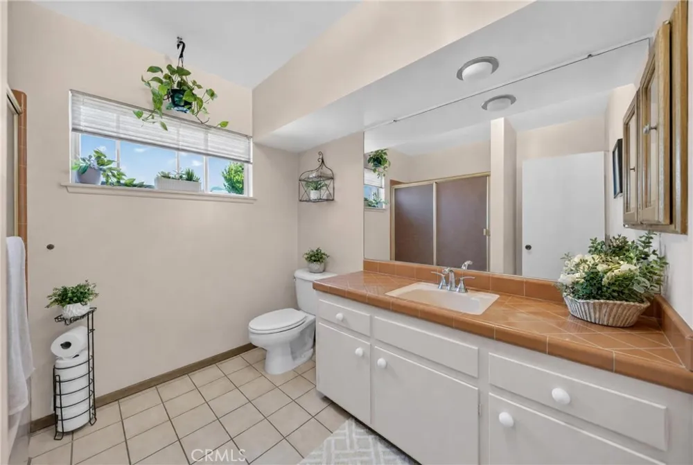 130 Wagonwheel Road Glendora, CA 91741
