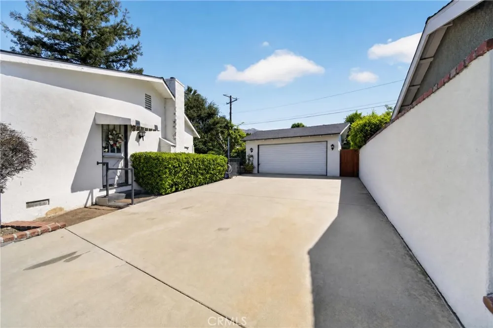 130 Wagonwheel Road Glendora, CA 91741