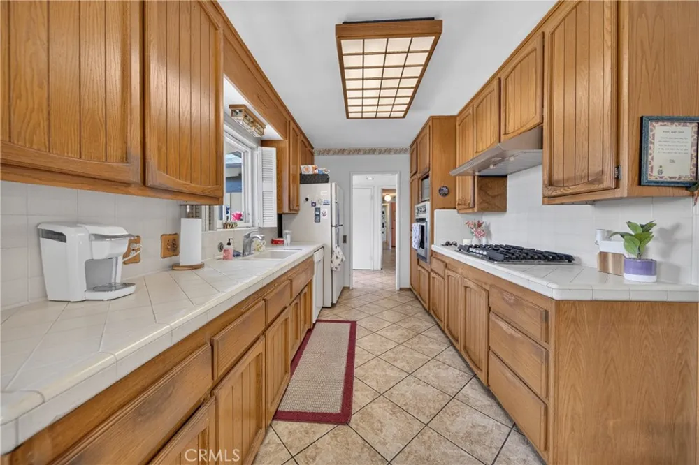 130 Wagonwheel Road Glendora, CA 91741