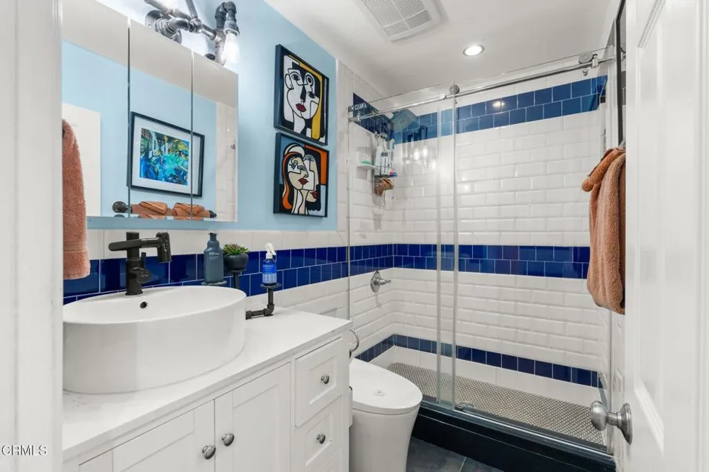 6994 Swan Street Ventura, CA 93003