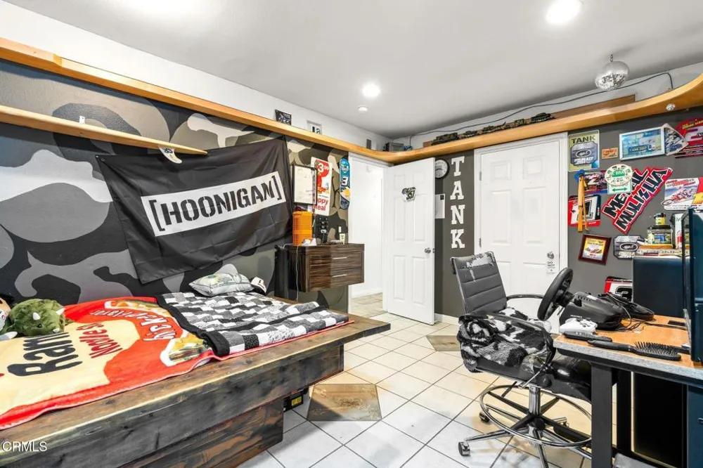 6994 Swan Street Ventura, CA 93003