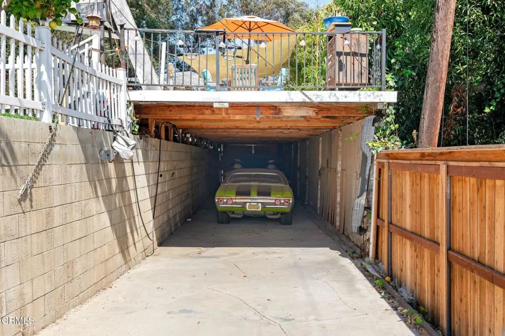 6994 Swan Street Ventura, CA 93003