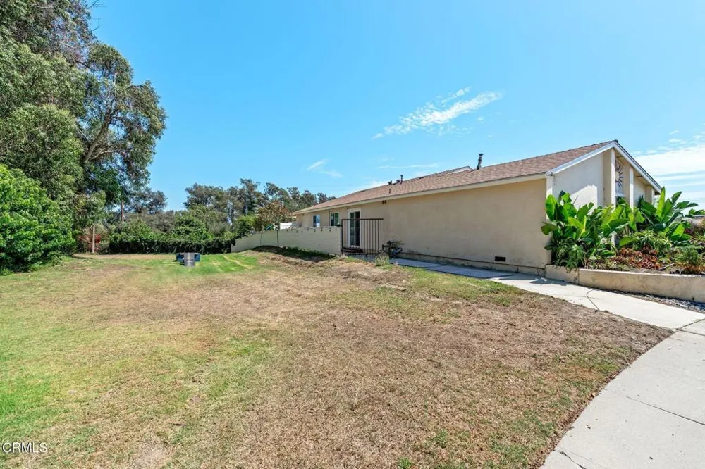 6994 Swan Street Ventura, CA 93003