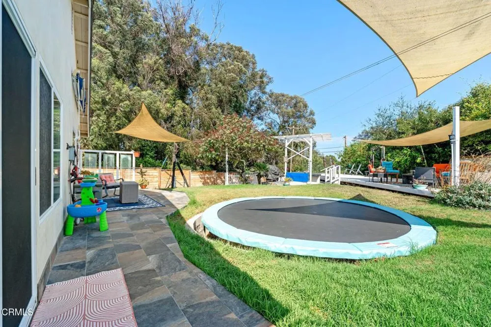 6994 Swan Street Ventura, CA 93003