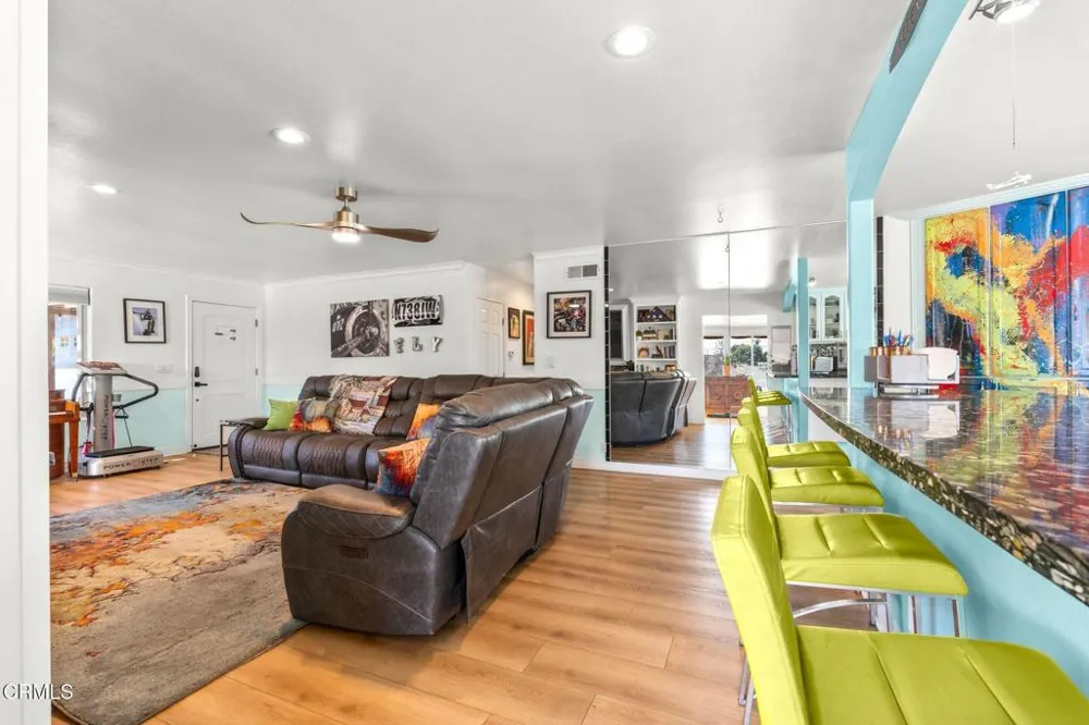 6994 Swan Street Ventura, CA 93003