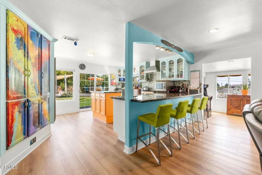 6994 Swan Street Ventura, CA 93003