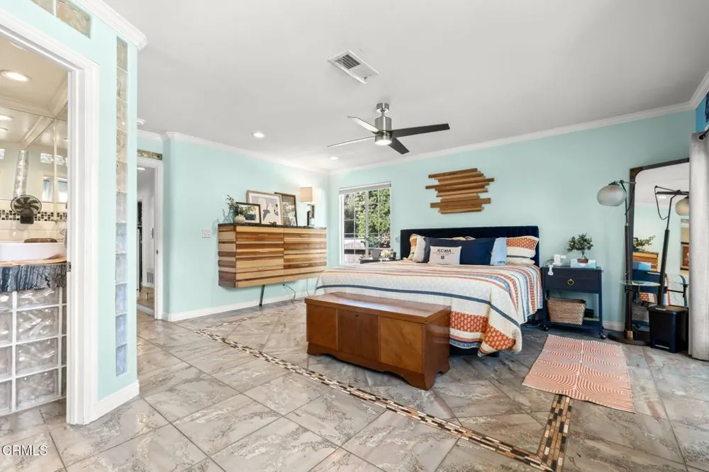 6994 Swan Street Ventura, CA 93003