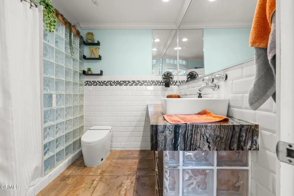 6994 Swan Street Ventura, CA 93003