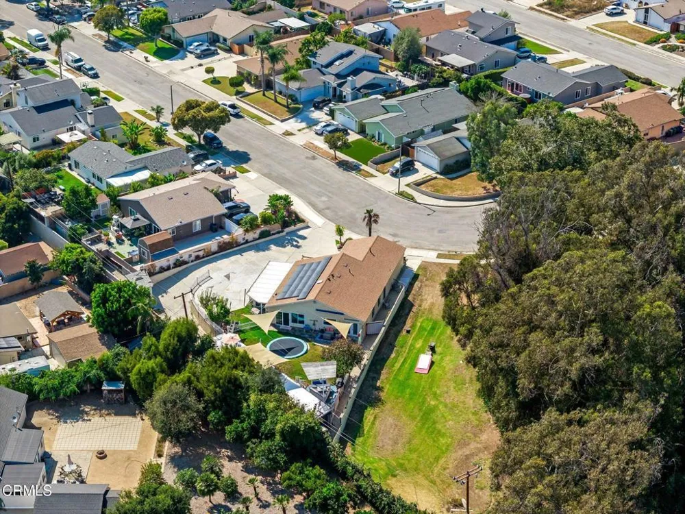 6994 Swan Street Ventura, CA 93003