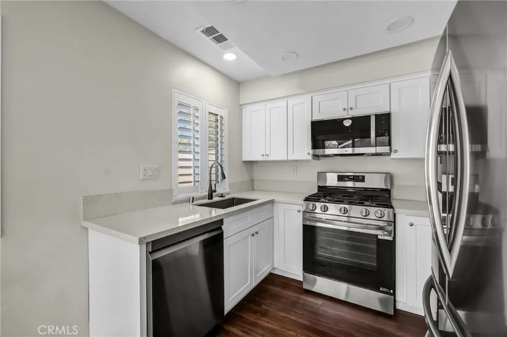 2443 Haven Ridge Pomona, CA 91767