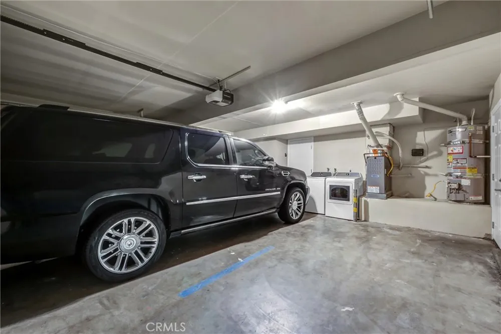 2443 Haven Ridge Pomona, CA 91767