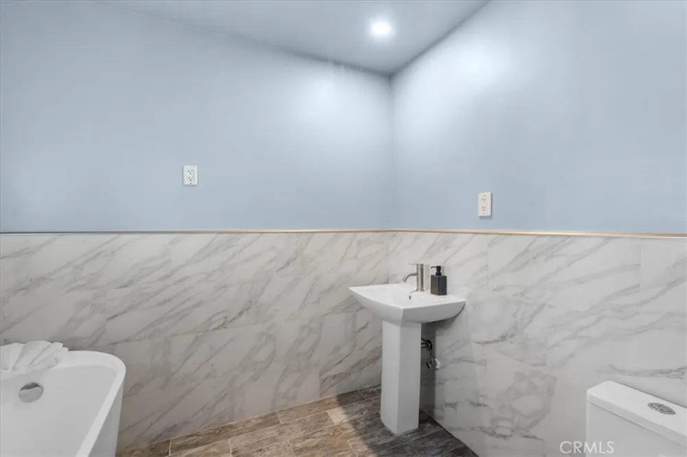 4336 Walnut #E Baldwin Park, CA 91706