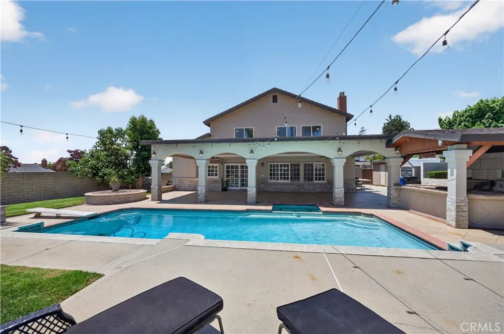 1830 Vail Way Upland, CA 91784