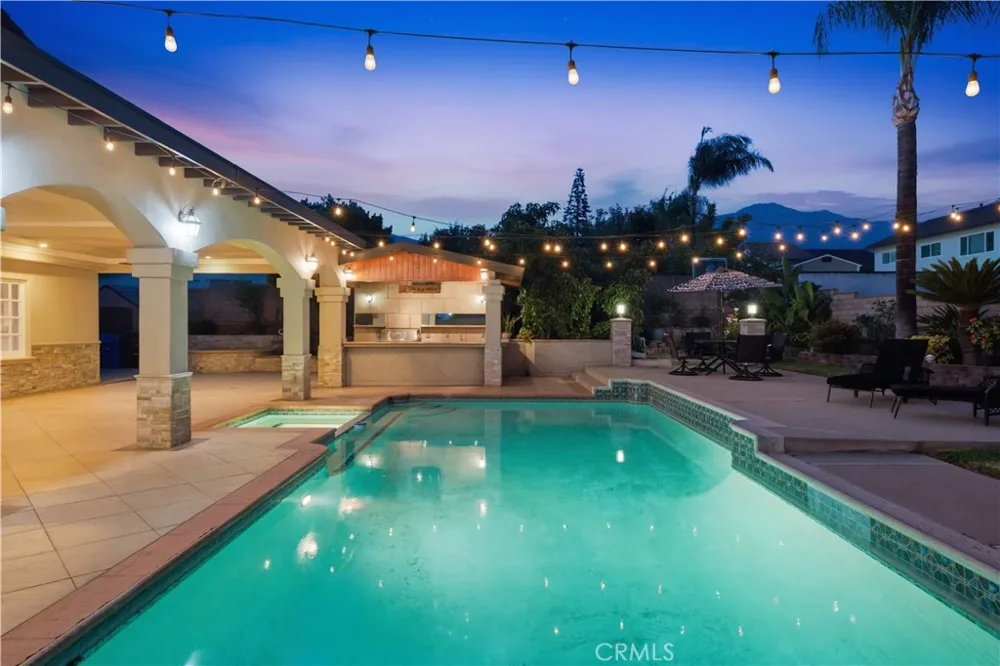 1830 Vail Way Upland, CA 91784
