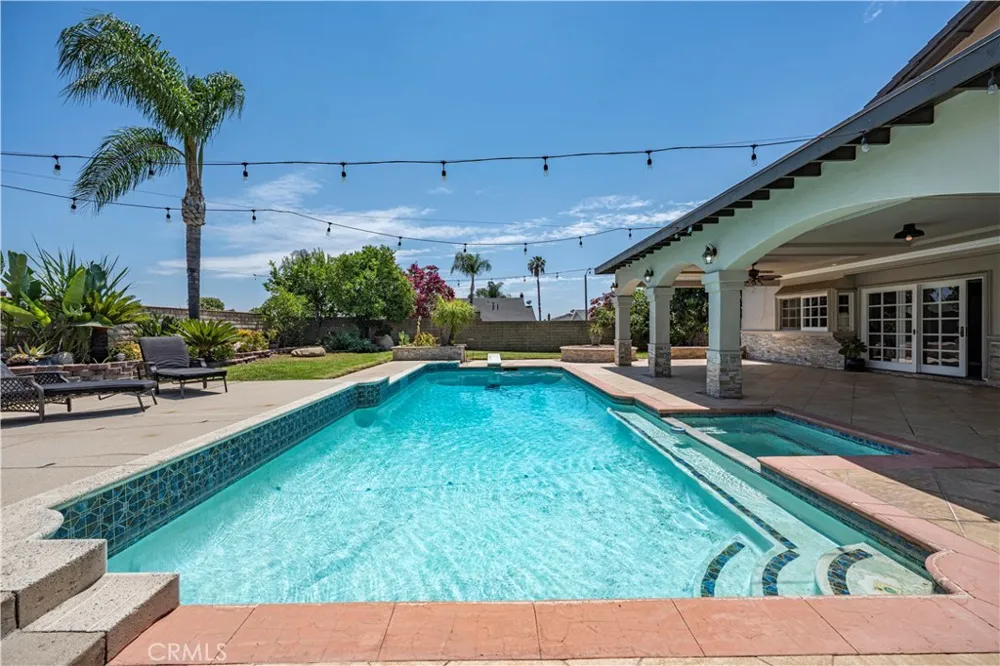 1830 Vail Way Upland, CA 91784