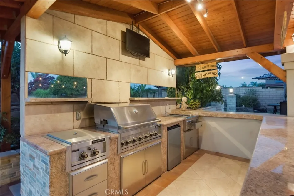 1830 Vail Way Upland, CA 91784
