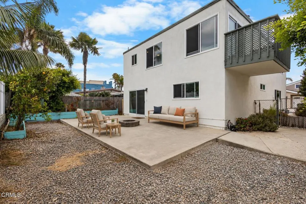 1149 Winthrop Lane Ventura, CA 93001
