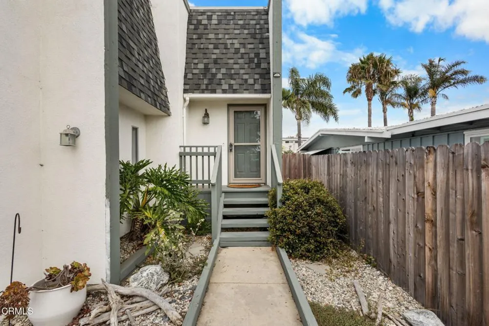 1149 Winthrop Lane Ventura, CA 93001